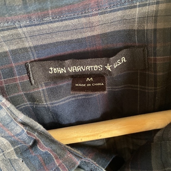 John Varvatos Men’s Luxury Designer Navy Plaid Button Down Shirt - Size M - Picture 6 of 11